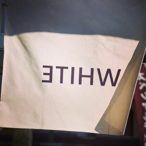 本日営業は１３：00〜💡  イベント会場へ珈琲を届けに行ってきます🏃‍♂️