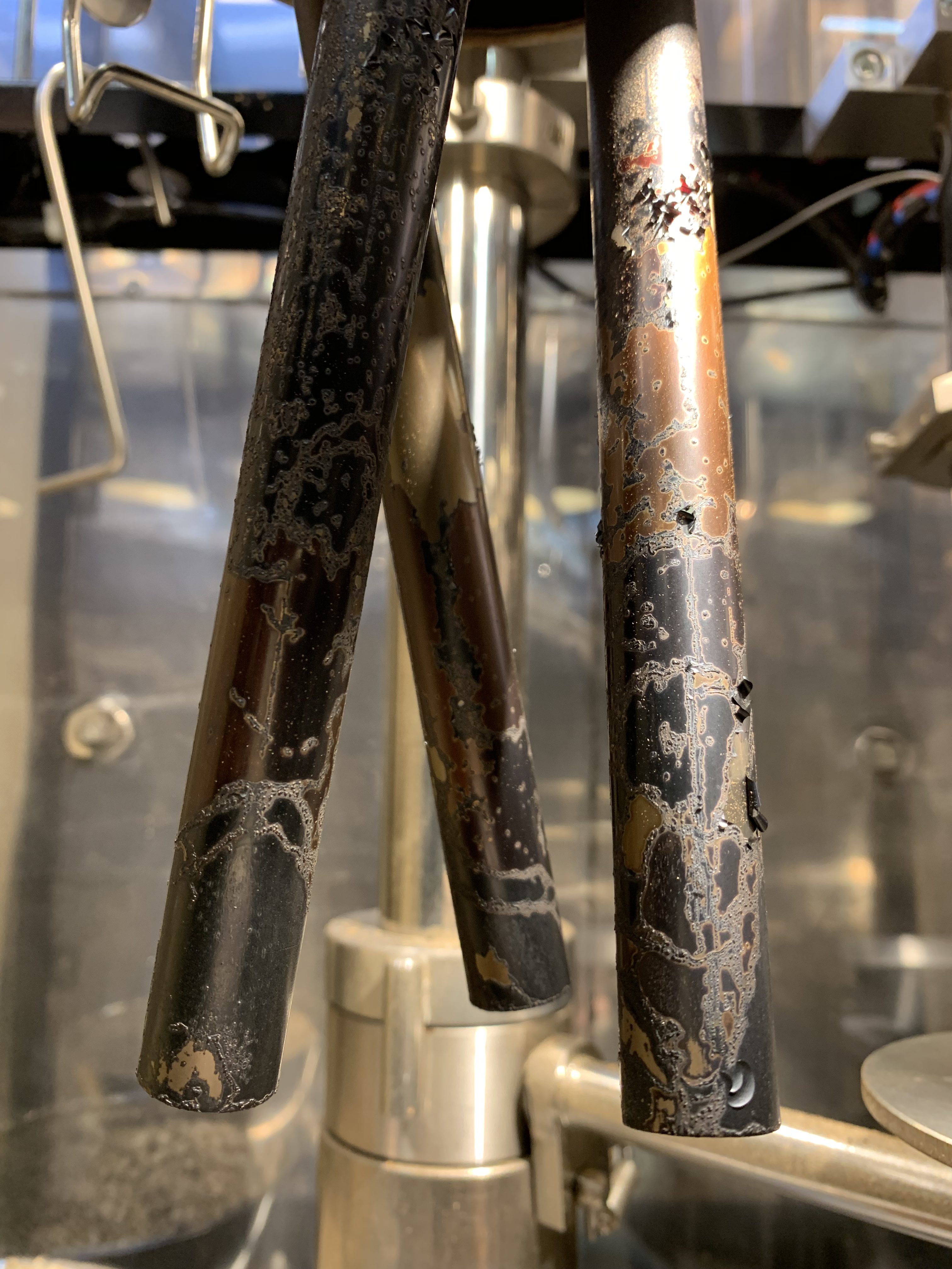 焙煎機のシャフトが丸焦げ…。「ＮＯＶＯ ＭＡＲＫⅡ」